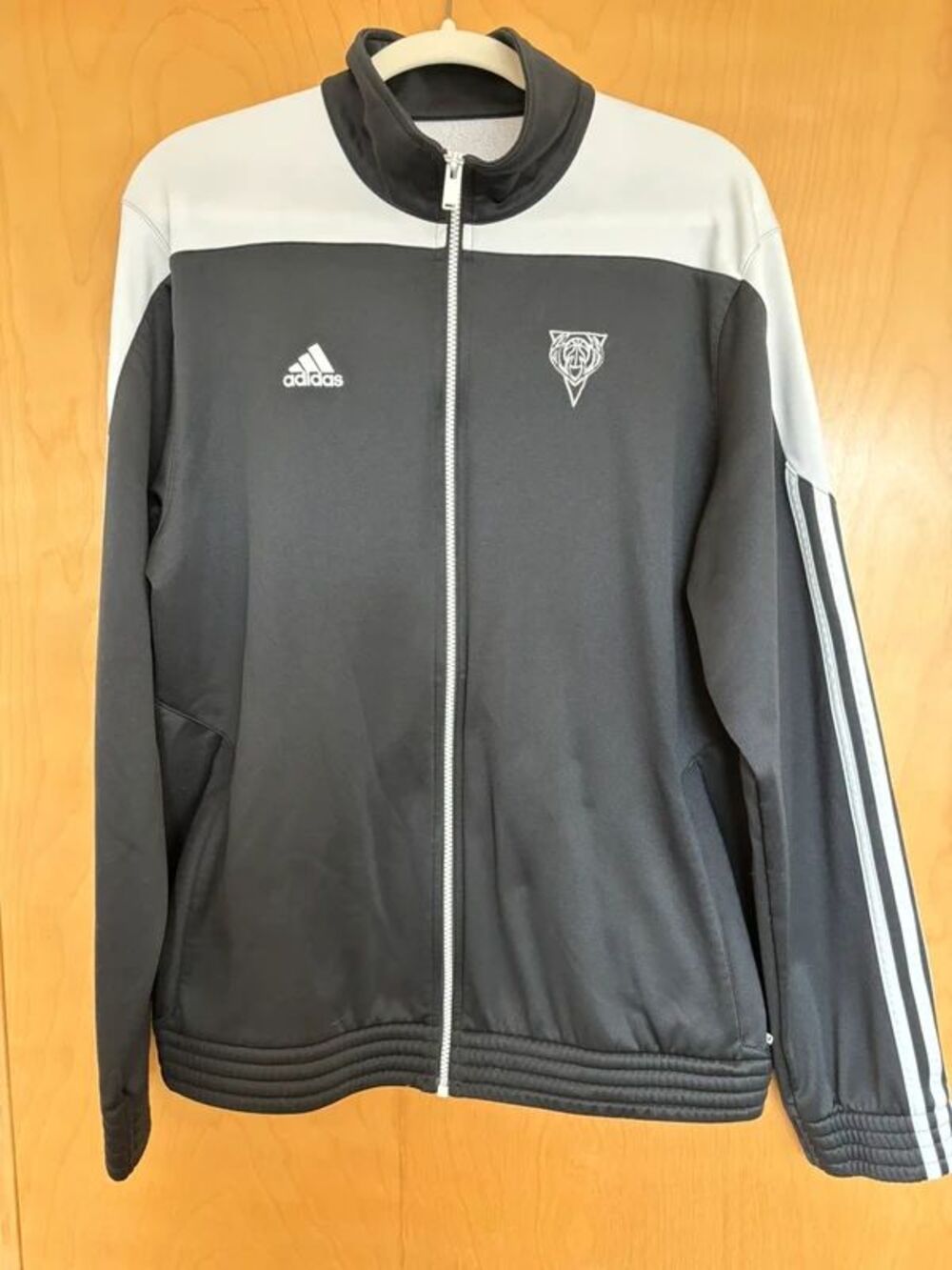 Adidas Milwaukee Bucks NBA Zip Up Jacket Size L